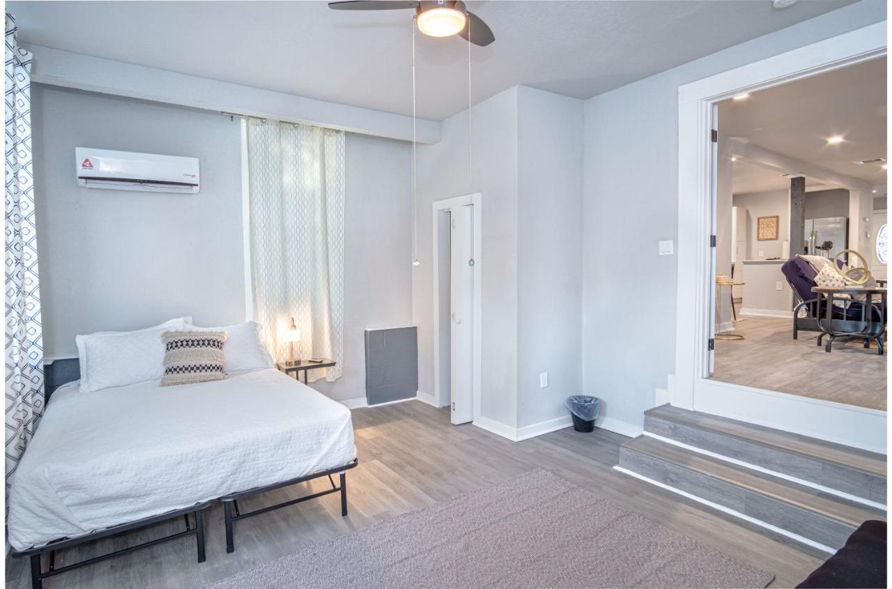 Stylish 4 Br2Ba Renovated Home Near Downtown San Antonio Ngoại thất bức ảnh